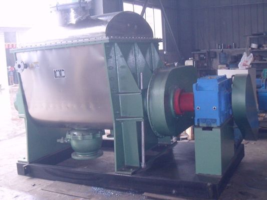 Heavy Duty Vacuum Sigma Kneader for Plastics Processing at Manufacturing Facility