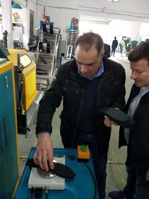 Back-feed type Rubber Preforming Machine