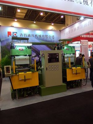 Vacuum Vulcanizing Press Machine Type for Rubber Silicone Compression Molding 13000